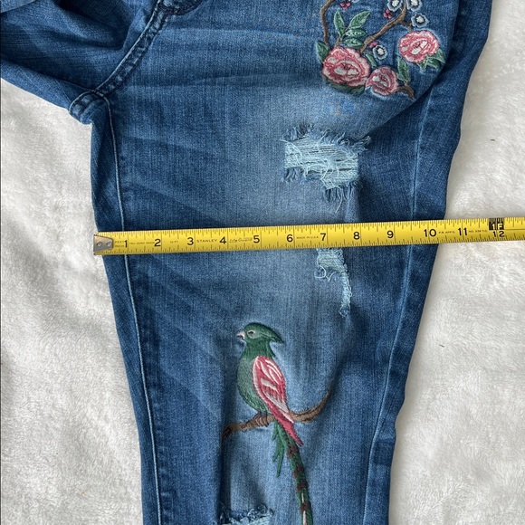 Bold Elements Blue Distressed Embroidered Women's Jeans Curvy Skinny - 16 - Picture 11 of 14